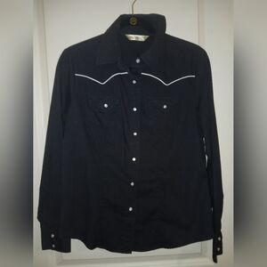 Cumberland Outfitters Black Shirt
